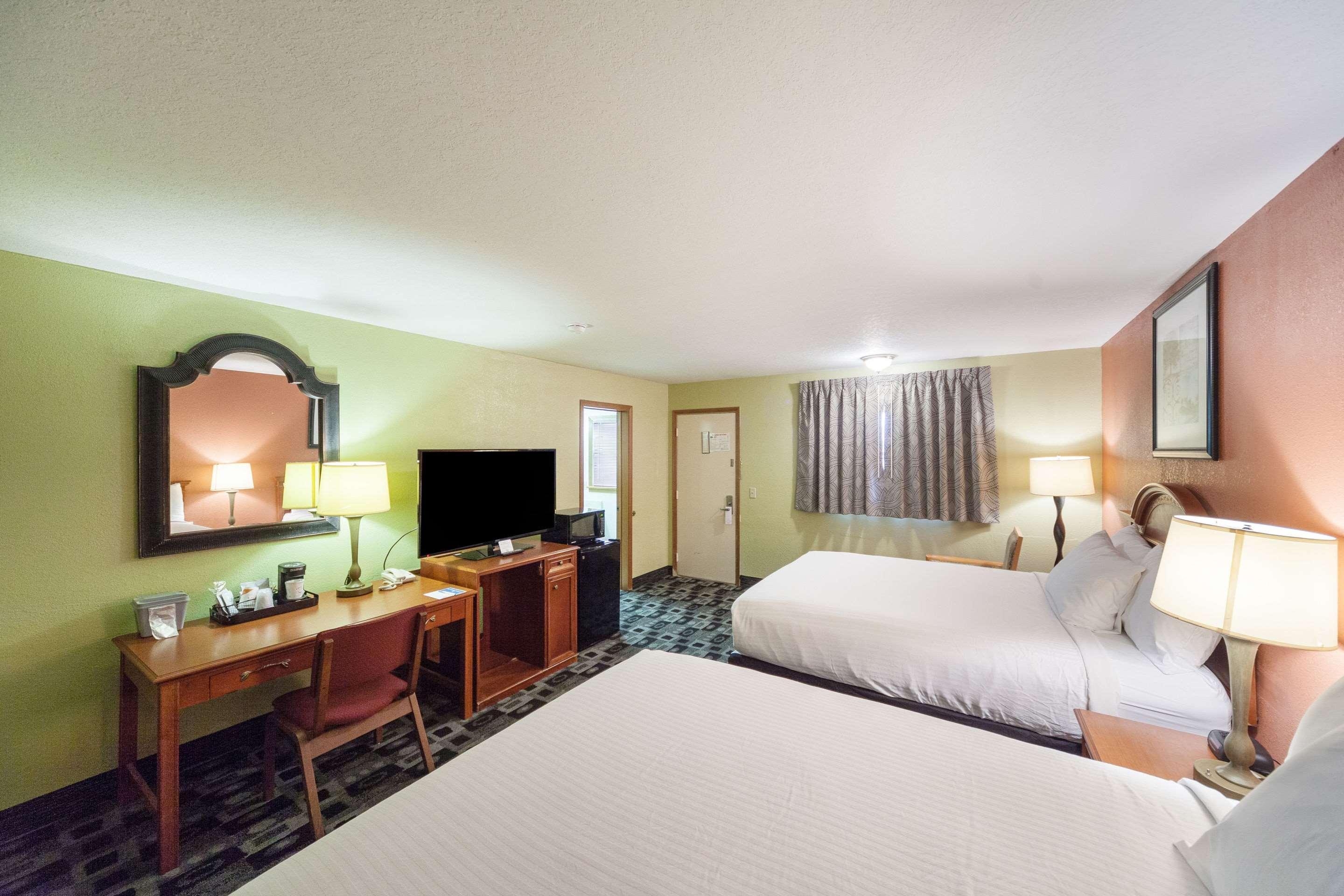 Rodeway Inn Wauseon Esterno foto