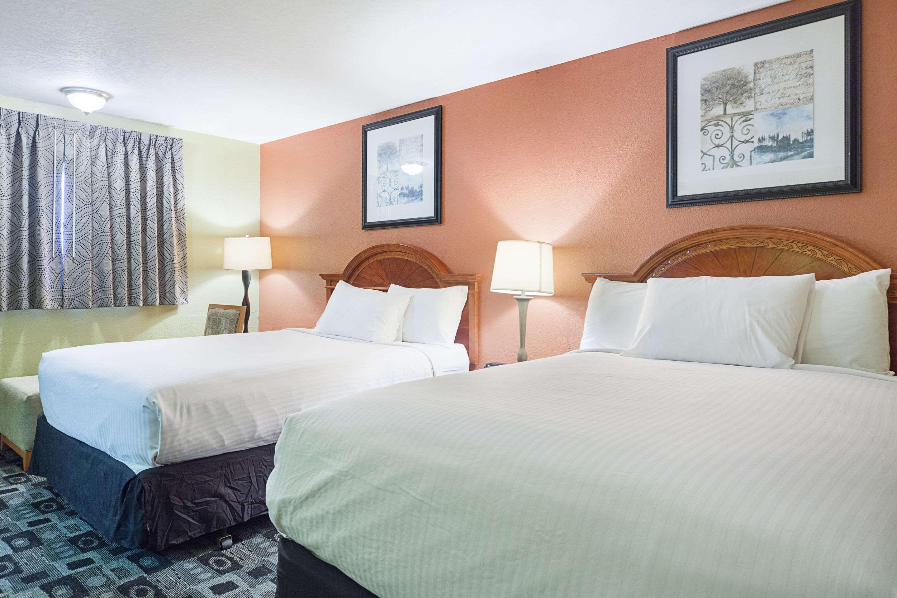 Rodeway Inn Wauseon Esterno foto